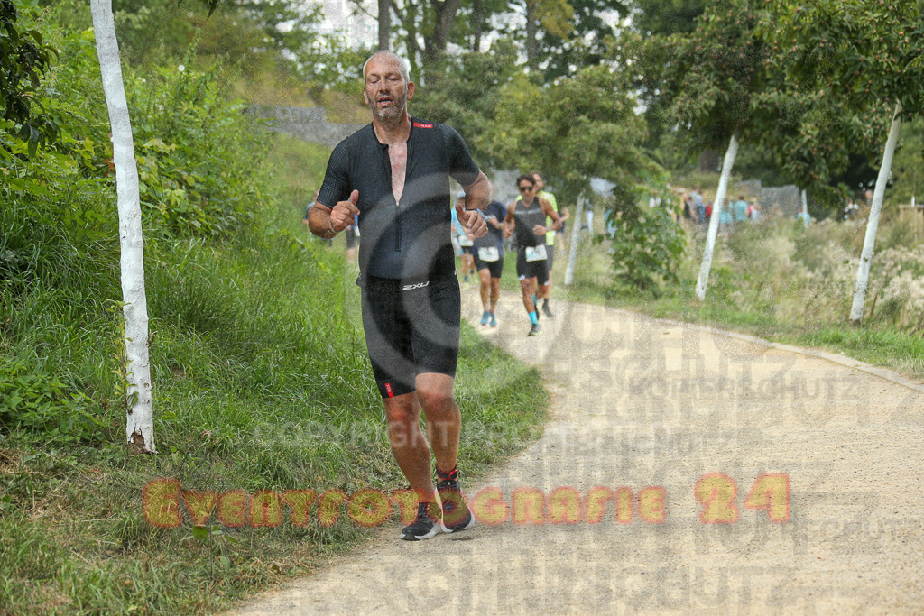 250824_1349_EX1_3824 | Sportfotografie im Rhein-Sieg Kreis, Köln, Bonn, NRW, Rheinland Pfalz, Hessen, etc. Unser Tätigkeitsfeld umfasst den Laufsport vom Volkslauf über den Marathon, Duathlon, Triathon bis zum Ultralauf wie Kölnpfad Ultra oder Schindertrail.