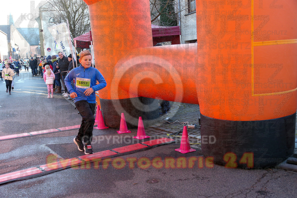 241201_1100_EX1_9689 | Sportfotografie im Rhein-Sieg Kreis, Köln, Bonn, NRW, Rheinland Pfalz, Hessen, etc. Unser Tätigkeitsfeld umfasst den Laufsport vom Volkslauf über den Marathon, Duathlon, Triathon bis zum Ultralauf wie Kölnpfad Ultra oder Schindertrail.