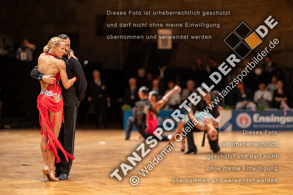 20230812-12373 | Hier finden Sie Tanz Bilder vom Latein und Standard Formationen tanzen. Sportbilder vom Tanzsport. Schöne Fotos und von Weltmeisterschaft, Europameisterschaft, Bundesliga, Regionalliga, Oberliga und Landesliga sowie von GOC Stuttgart, DanceComp, WM Bremen