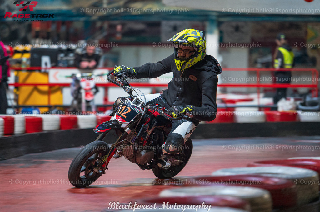 26_01_25racetrck.1131-8 | Sportfotografie , Motorsport, Motoross, Reitsport, Mointainbike, Enduro,
Landschaft , Outdoor, Eventfotografie, Landschaft, Bilder online bestellen - Realisiert mit Pictrs.com