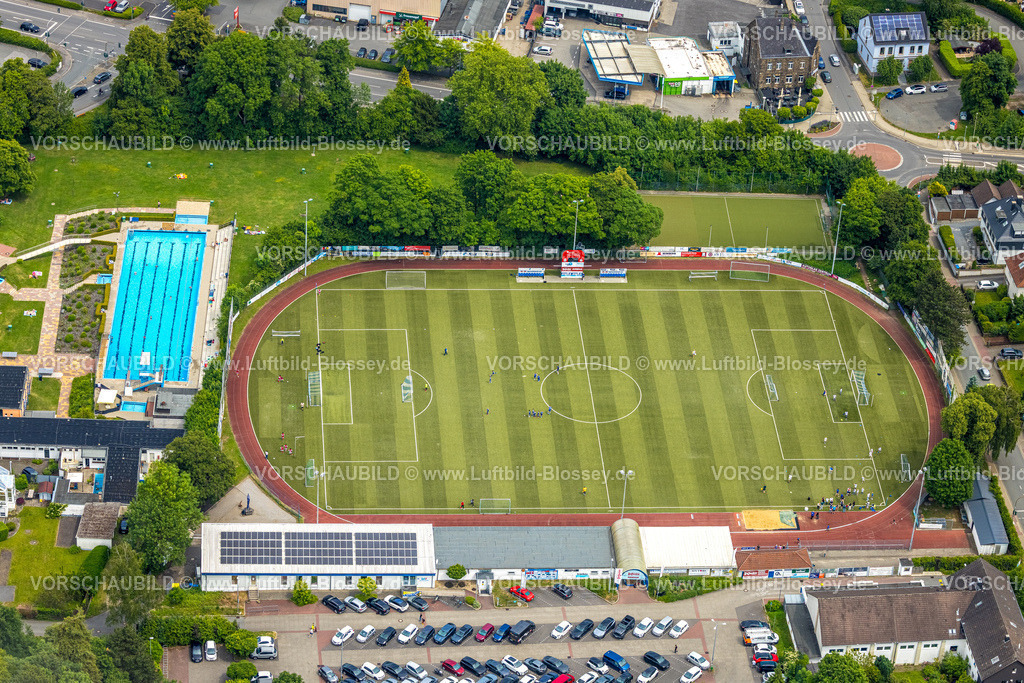 Sprockhoevel250517398 | Luftbild, Freibad Sprockhövel und Baumhof Fußballstadion TSG Sprockhövel, Niedersprockhövel, Sprockhövel, Ruhrgebiet, Nordrhein-Westfalen, Deutschland
