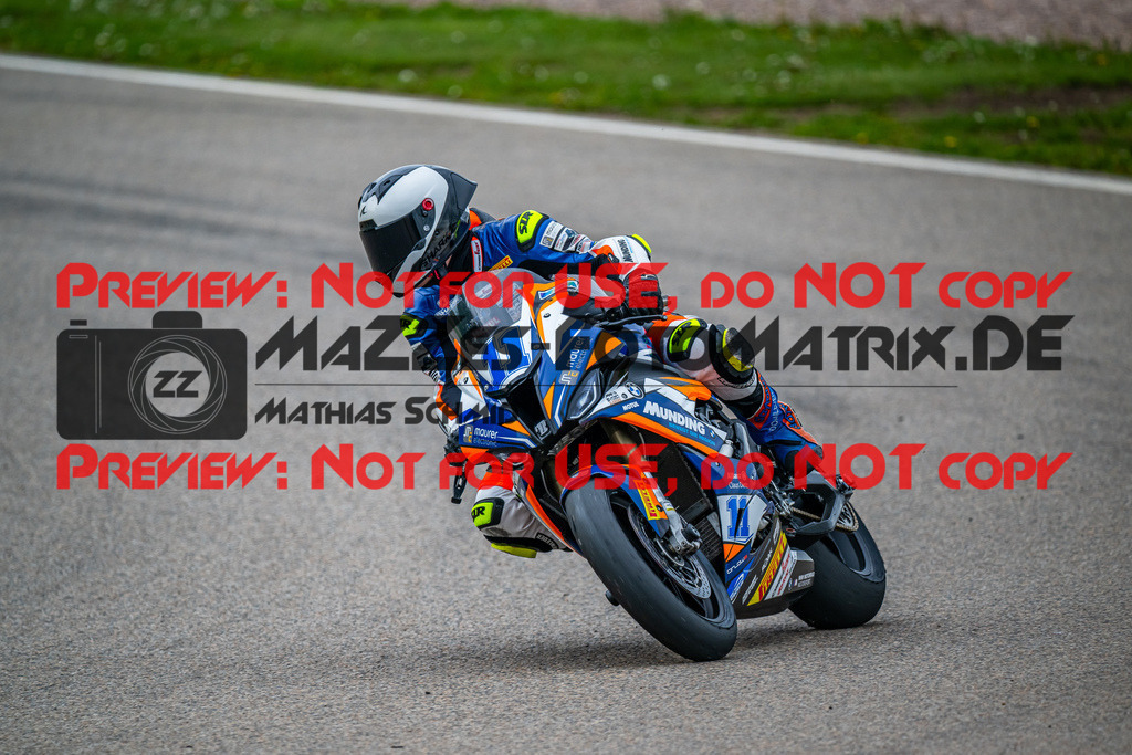 MaZZes_FotoMatrix_240503_6007705_7023 | STK1000