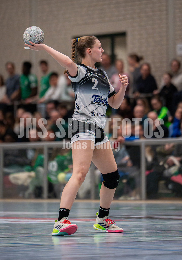 Handball I Frauen I Saison 2025-2026 I 3. Liga Staffel Nord I 13. Spieltag I SC SFN Vechta -Buxtehuder SV II-64 | Sarah-Lena Roy (2, Buxtehuder SV II) - Realisiert mit Pictrs.com