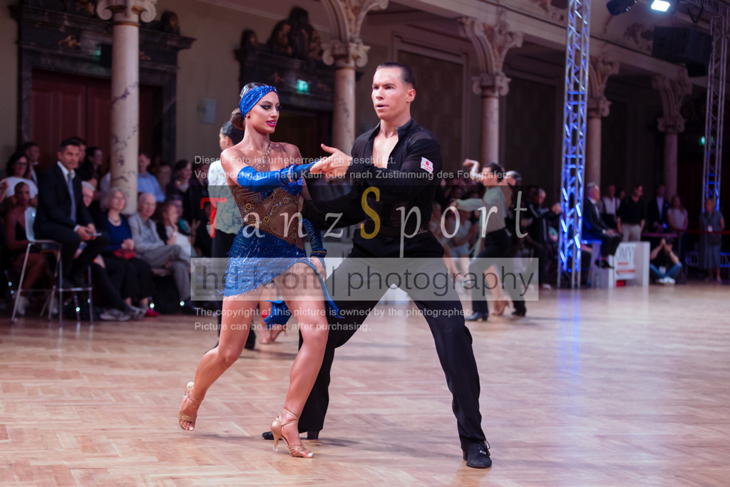 20250705_WDSF_Open_U21_Lat-dC25-5169 | Tanzsportbilder, Standardtanz, Lateintanz, WDSF, DTV, LTVB, dancecomp, goc, hessen tanzt, blaues band der spree, walzer, tango, wiener walzer, slowfox, quickstepp, samba, rumba, cha-cha-cha, paso doble. jive, hd-kroft photography, turniertanzsport