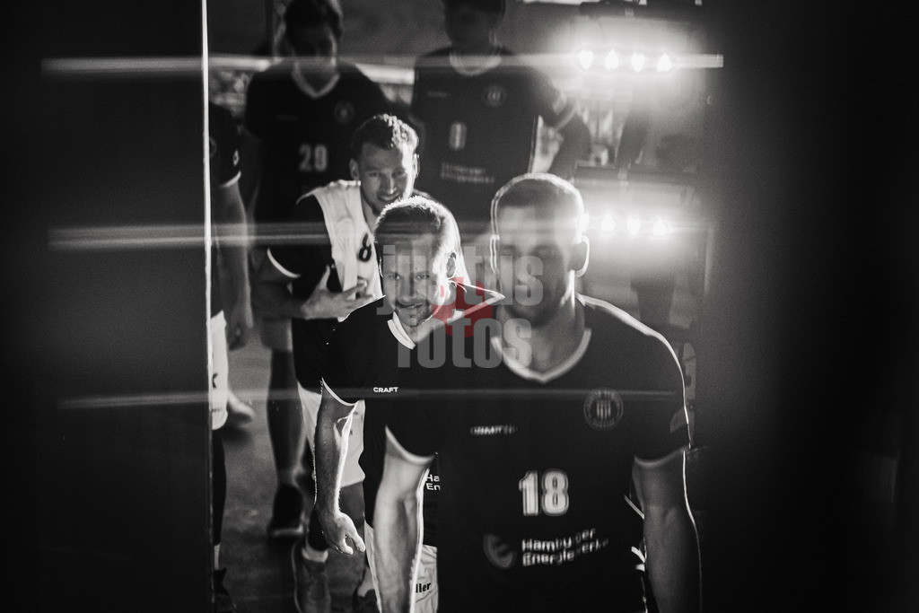 Basketball | Männer | Saison 2023/2024 | easyCredit Basketball Bundesliga | 32. Spieltag | Veolia Towers Hamburg vs. NINERS Chemnitz | 04.05.2024 | Nico Brauner (#5, Veolia Towers Hamburg)