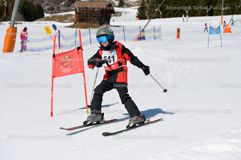 SRF_27.02.2026_743 | Skirennfotos,Serfaus,Fiss,Ladis,Kinderskirennen,Winter,Tirol,Oberland,skirace,SFL,feelfree,weil wir's genießen,ski,Ski,skifahren,Sonnenplateau, - Realisiert mit Pictrs.com