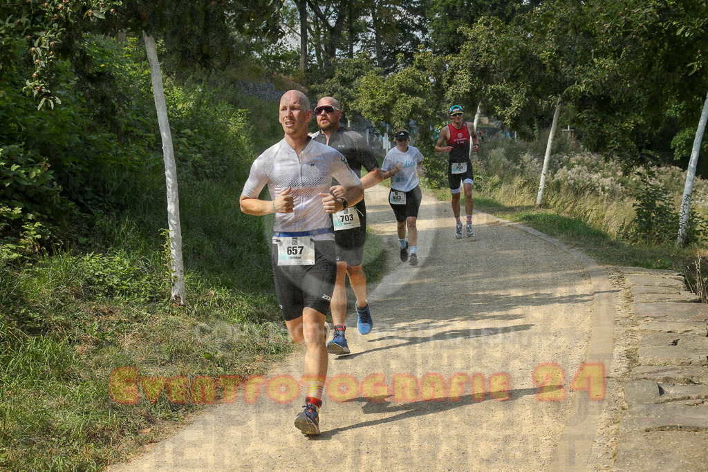 250824_1438_EX1_6991 | Sportfotografie im Rhein-Sieg Kreis, Köln, Bonn, NRW, Rheinland Pfalz, Hessen, etc. Unser Tätigkeitsfeld umfasst den Laufsport vom Volkslauf über den Marathon, Duathlon, Triathon bis zum Ultralauf wie Kölnpfad Ultra oder Schindertrail.