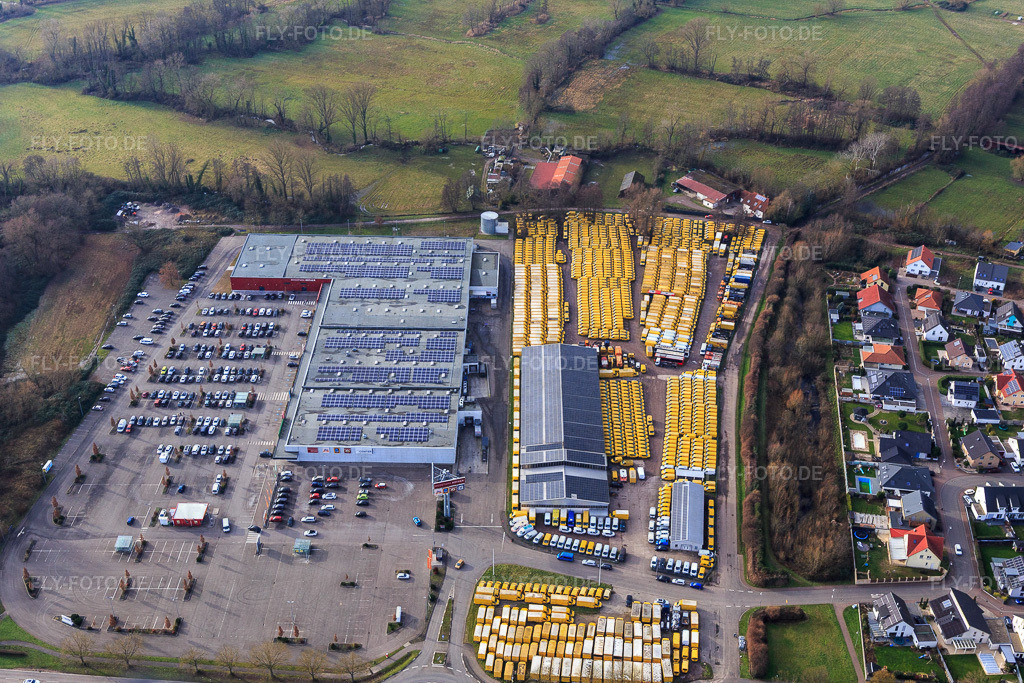 Engel&amp;Engelk GmbH Autohandel und Modepark Röther im Südpfalz Center | Luftbild: Engel&amp;Engelk GmbH Autohandel und Modepark Röther im Südpfalz Center in Rohrbach im Bundesland Rheinland-Pfalz in Deutschland. Foto: IMG_145178.jpg vom 04.01.2025 durch ©2025 Werner Riehm fly-foto.de/copyright - Realisiert mit Pictrs.com