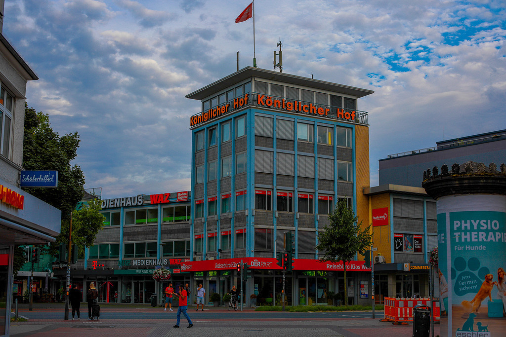 Moers_Stadtrundgang_070825_22 | Bildergalerie von Sport-Ereignissen aber auch von weiteren spannenden Dingen - nicht nur vom Niederrhein. In Anlehnung an den bekannten Spruch von Hanns Dieter Hüsch heißt das Motto: "Niederrhein ist überall".  - Realisiert mit Pictrs.com