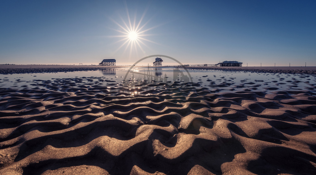 stattivkunst-899 | Exklusive Hamburg collagen, tolle Segelbilder und viele weitere tolle Motive auf Leinwand, Poster, Alu-Dibond, u.v.m. findet Ihr bei uns auf hamburgbild.de. Findet Euer Wandbild für Euer Zuhause, Büro oder die  Praxis…. - Realisiert mit Pictrs.com