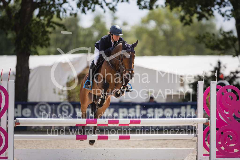 230516_Mühlen_03SprPf-A-344 | Deine schönsten Turniermomente als professionelle Fotos! Entdecke hochwertige Pferdesport-Fotografie im Online-Shop. Jetzt Fotos finden & bestellen!