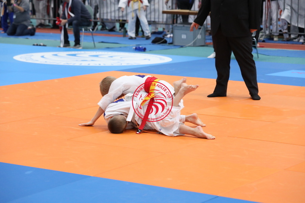 1J7A3210 | Fotos vom Adler Cup - Pictures from Adler Cup

Hier findet Ihr alle Eindrücke und großen Momente der Adler Cup Wochenenden. Here you will find all impressions and great moments of the Adler Cup weekends. - Realisiert mit Pictrs.com