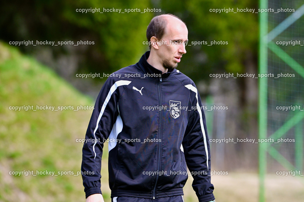 SV Arnoldstein vs. FC Union Sillian-Heinfels | Heribert Petritz Referee, SV Arnoldstein vs. FC Union Sillian-Heinfels, SV Arnoldstein vs. FC Union Sillian-Heinfels am 29.03.2026 in Arnoldstein (Waldparkstadion Arnoldstein), Austria, (Photo by Bernd Stefan)