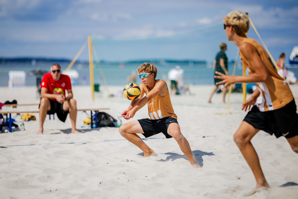 Beachvolleyball I Saison 2026 I Deutsche Meisterschaft U19 I 3. Tag | Jasper Lorenz Fotografie - Realisiert mit Pictrs.com