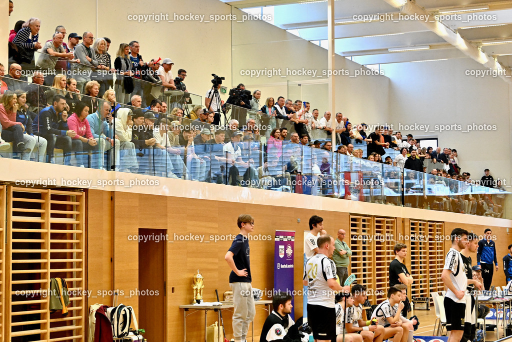 FBK Loka vs. VSV Unihockey | Besucher Ballspielhalle St. Martin, FBK Loka vs. VSV Unihockey, FBK Loka vs. VSV Unihockey am 23.03.2025 in Villach (Ballspielhalle St. Martin), Austria, (Photo by Bernd Stefan)