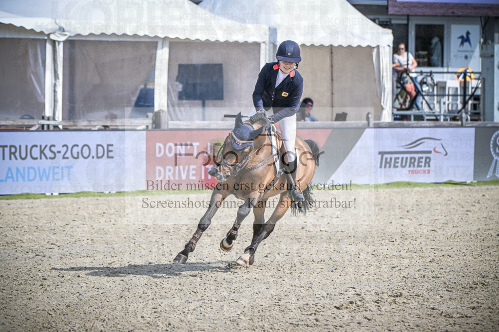 DOS_0540 | Entdecke hochwertige Reitturnierfotos von Foto Oger. Professionell, emotional und authentisch – jetzt Lieblingsmomente im Shop bestellen.Deutschlandweite Turnierfotografie. - Realisiert mit Pictrs.com