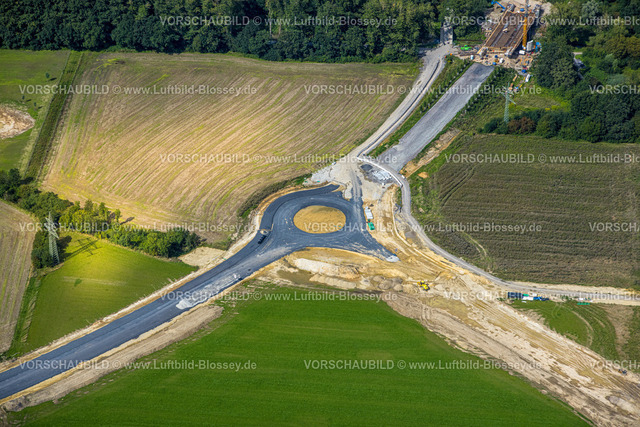 Ahlen230803001 | Luftbild, uftbild, Osttangente Bergamtsstraße mit neuem Kreisverkehr und Brücke über den Fluss Werse, Ahlen, Ruhrgebiet, Nordrhein-Westfalen, Deutschland