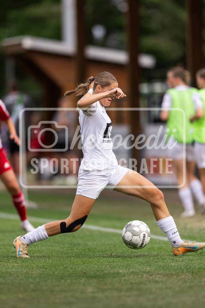 Fußball I Frauen I Testspiel I SpVg Aurich - DJK Arminia Ibbenbüren I 15403 | realhellocedii - Realisiert mit Pictrs.com