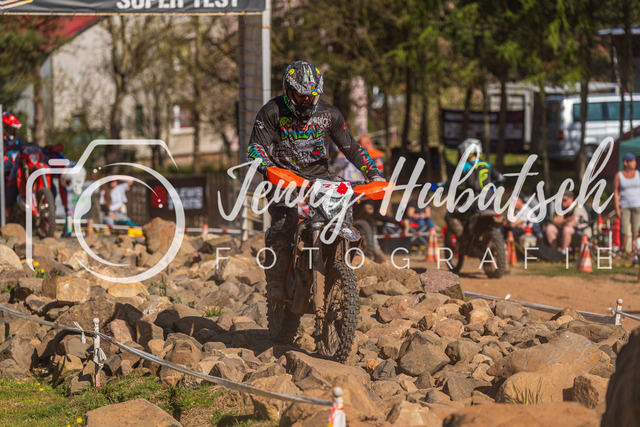 JHF.ECHT.4h.Samstag375 | jennyhubatsch-endurofotografie