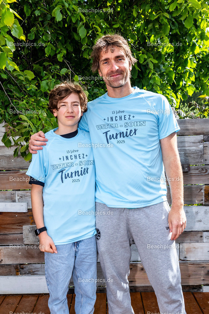 2025-200076056-Vater-Sohn-Turnier-Familienfotos | Pinar Atalay, Bundeskanzler Friedrich Merz 29.05.2025; Berlin Foto: Gerold Rebsch - www.beachpics.de