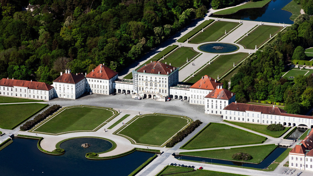 dr__0052791.jpg | MüNCHEN 07.05.2020 Schloss und Schlosspark- Anlagen " Nymphenburg " im Stadtteil Neuhausen-Nymphenburg in München im Bundesland Bayern. // Building and Castle Park Castle Nymphenburg im Stadtteil Neuhausen-Nymphenburg in Munich in the state Bavaria. Foto: Daniel Reiter