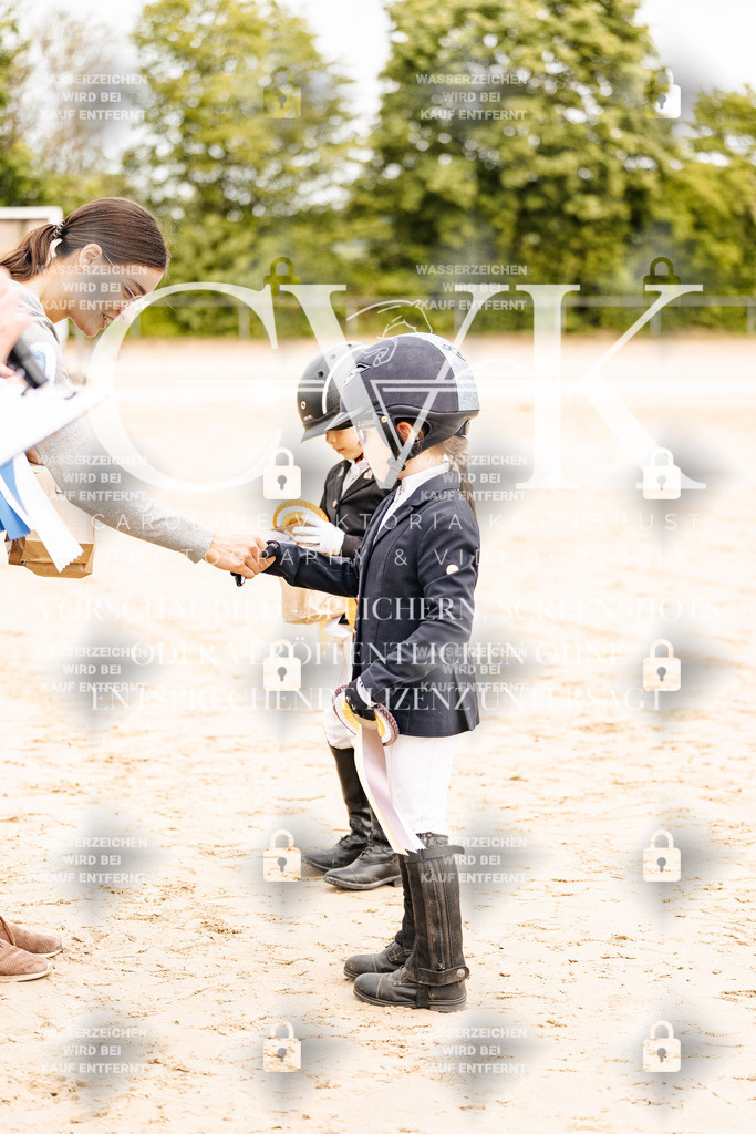 CK904171 | Turnierfotografie Pferdefotografie Trier Rheinland-Pfalz Pferdesport Reitsport Tierfotografie Sportfotografie Pferdevideo Pferdevideografie Equestrianvideography equestrianphotography  - Realisiert mit Pictrs.com