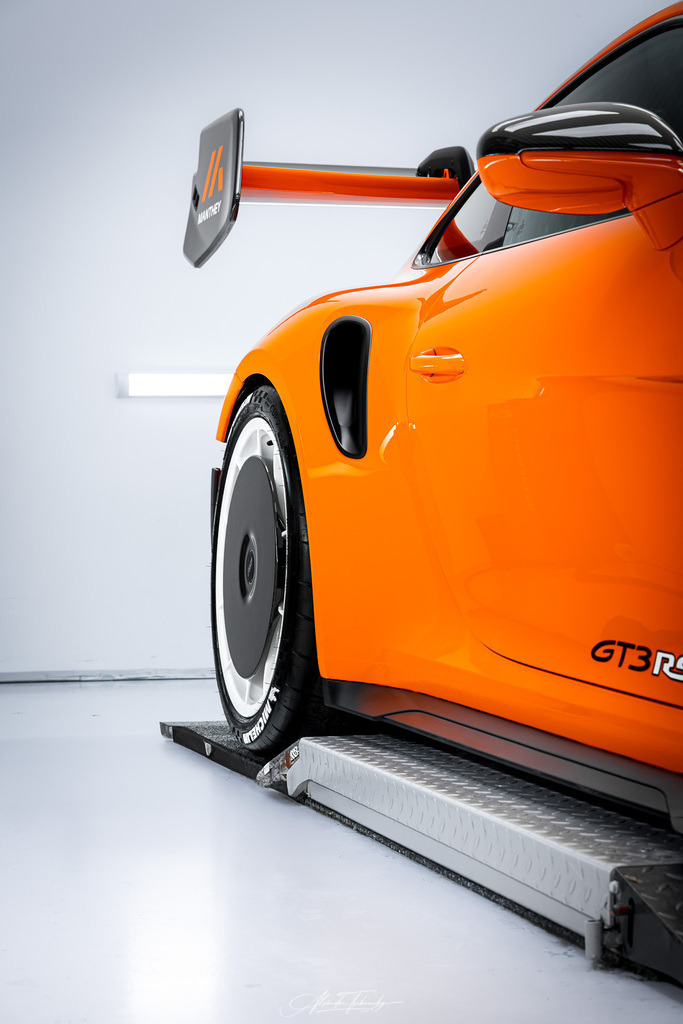 911 GT3 RS Manthey | Entdecken Sie die faszinierende Welt von Alexander Tschuncky Arts: Kreative Fotografie, atemberaubende Automobilkunst und hochwertiger Bilderdruck. Lassen Sie sich inspirieren! - Realisiert mit Pictrs.com