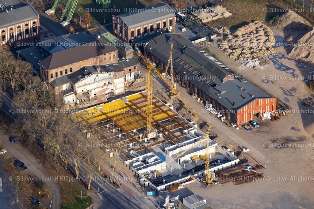 Luftbild Kamp-Lintfort-8360 | Luftbildfotografie Baustelle zum Neubau eines Seniorenzentrums " Belia " an der Straße Friedrich-Heinrich-Allee im Ortsteil Niersenbruch in Kamp-Lintfort - Realisiert mit Pictrs.com