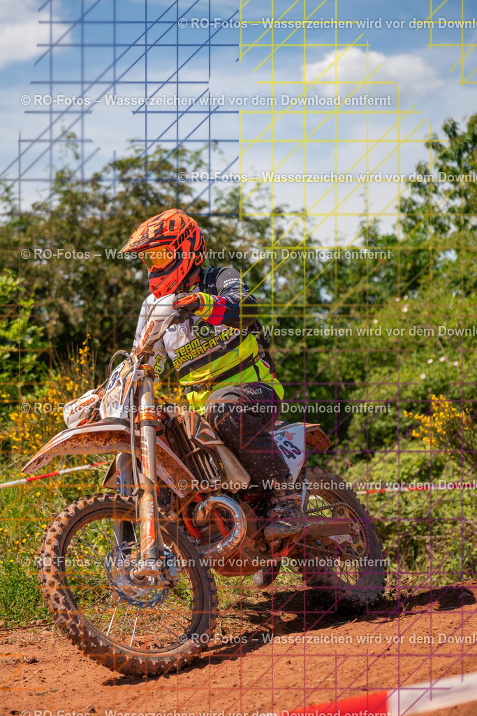 Wolfshausen 2 Lauf -1392 | Sportfotografie von RO-Fotos: Motorsport, Motocross, Enduro, Laufveranstaltungen und Triathlon. Professionelle Fotos von Sportlern und Events. - Realisiert mit Pictrs.com