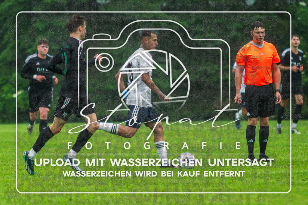 Final Kreispokal HK - Germania Walsrode vs. TSV Wietzendorf | Jose Israel Pinto Coelho (Germania Walsrode #13); Finale Kreispokal HK - Germania Walsrode vs. TSV Wietzendorf am 07.06.2026 in Sportplatz Alter Schulweg, Schülern - Realisiert mit Pictrs.com