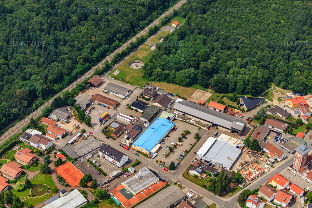 Luftbild: an der Kläranlage in Jockgrim im Bundesland Rheinland-Pfalz in Deutschland. Foto: IMG_29731.jpg vom 02.07.2010 durch Werner Riehm/FLY-FOTO.de