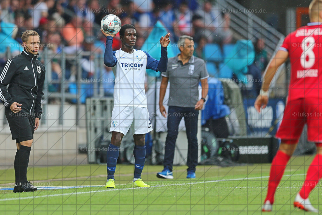 2019-08-02 OSEI-TUTU VfL Bochum - Arminia Bielefeld Foto Lukas 126 | Luftbilder Castrop-Rauxel und Fotos vom VfL Bochum kaufen im Webshop der Bilder von Jens Lukas: lukas-fotos - Realisiert mit Pictrs.com
