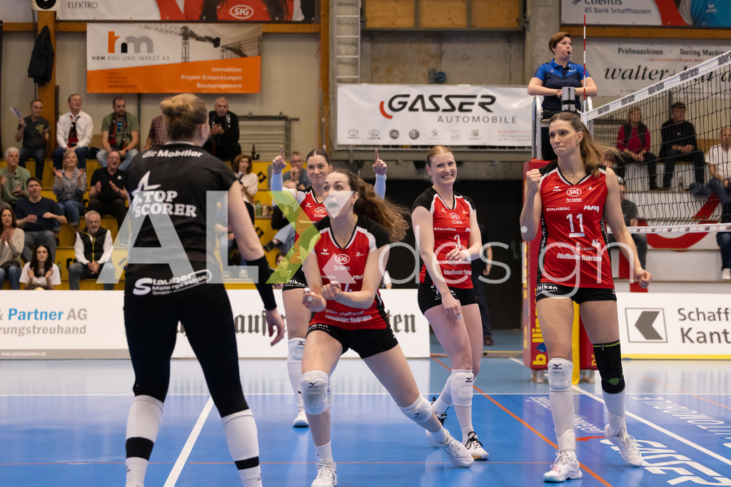 Volleyball I Frauen I Saison 2025-2026 I Volleyball NLA | Women I 1/2 Finals I  VC Kanti Schaffhausen - Sm'Aesch Pfeffingen I 07.03.2026 | VC Kanti Schaffhausen Jubel - Realisiert mit Pictrs.com