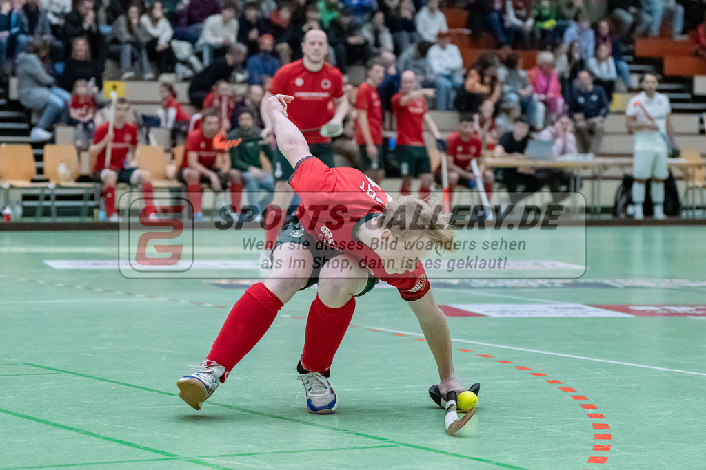 HK_20231216_107417 | 1. Bundesliga Herren  Crefelder HTC - Blau Weiß Köln am 16.12.2023 Sporthalle Glockenspitz, Krefeld , Lenjo Tappert ( Crefelder HTC #11 )