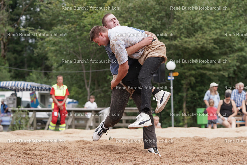 DSC09955-2 | René Burch leidenschaftlicher Fotograf aus Kerns in Obwalden.  Hier finden sie Sport, Landschaft und Natur Fotografie.
 - Realisiert mit Pictrs.com