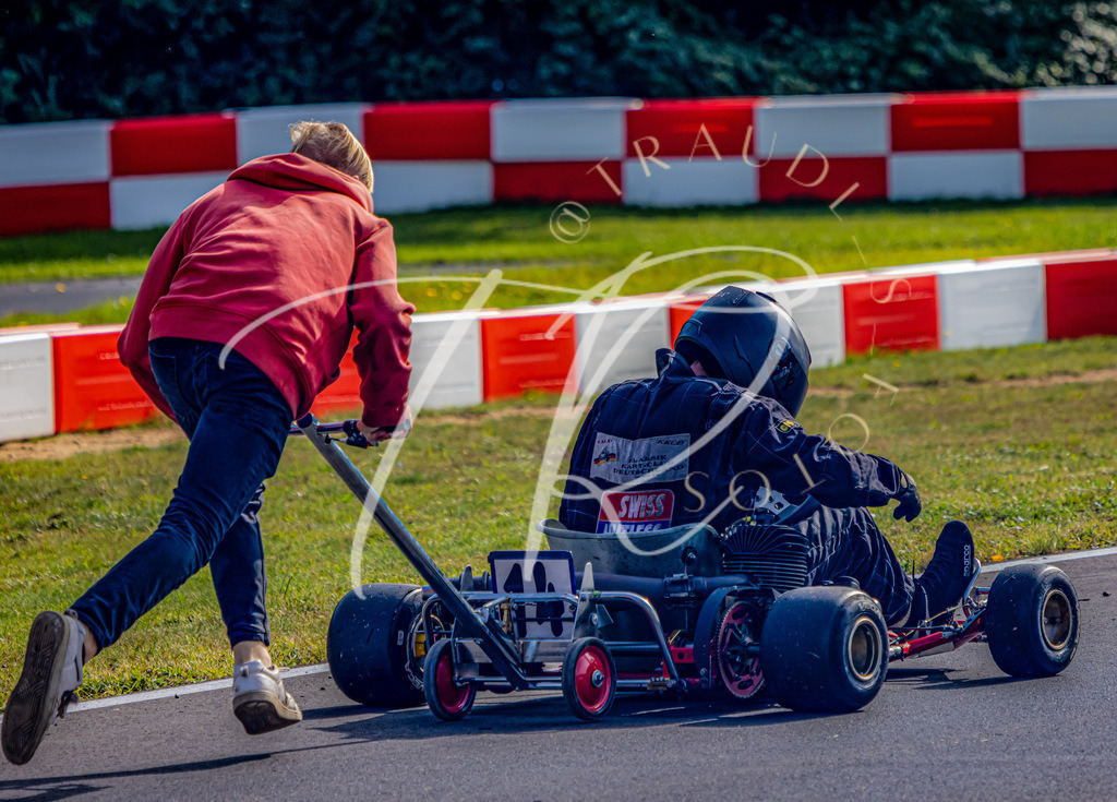 48C7E4E9-8DDF-45B0-9AF0-5E6707C0C38A | traudl_s_fotos