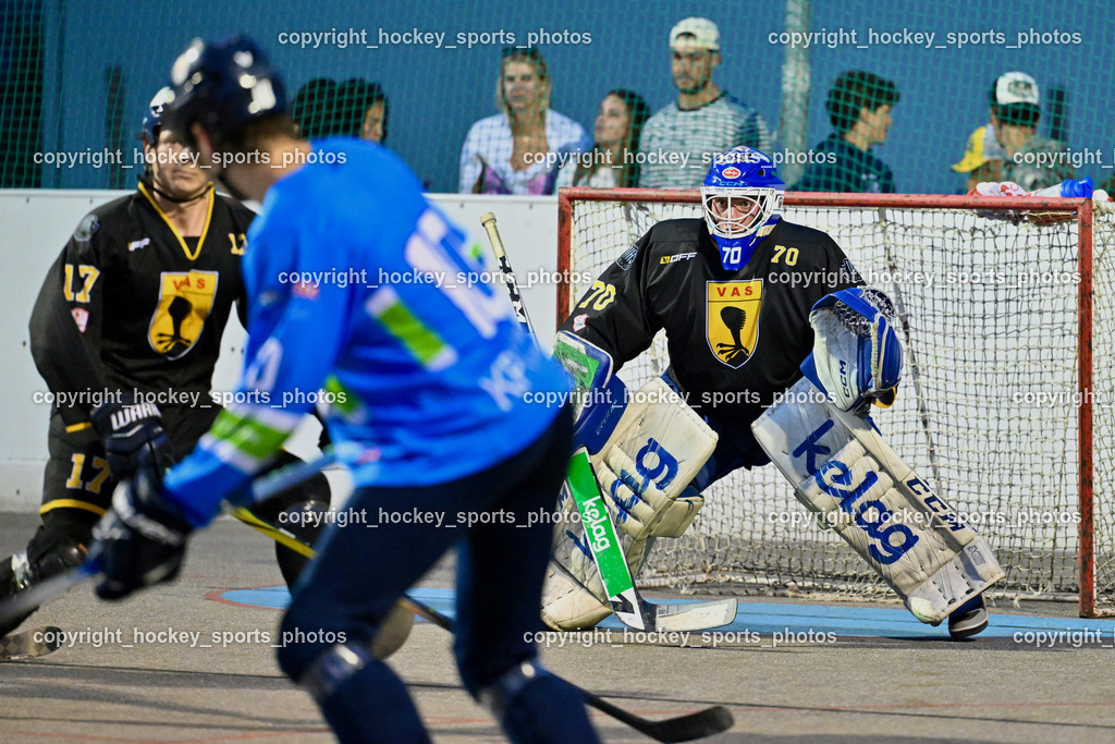 ASKÖ Hockey Villach vs. VAS Ballhockey  | #70 Moser Lukas VAS Villach, ASKÖ Hockey Villach vs. VAS Ballhockey , ASKÖ Hockey Villach vs. VAS Ballhockey  am 06.07.2025 in Villach (Alpen Arena ), Austria, (Photo by Bernd Stefan)