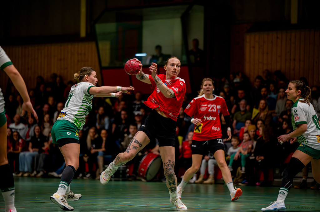 DSC_9882 | "Fussifoto.com – Ihr Ansprechpartner für hochwertige Fotografie! Entdecken Sie kreative Bilder und professionelle Dienstleistungen. Kontaktieren Sie uns für Ihre Projekte!"