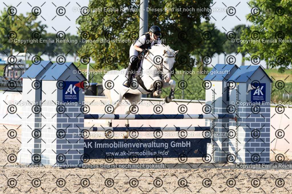 CL5A1571 | Emilia Reinking Fotografie - Realisiert mit Pictrs.com