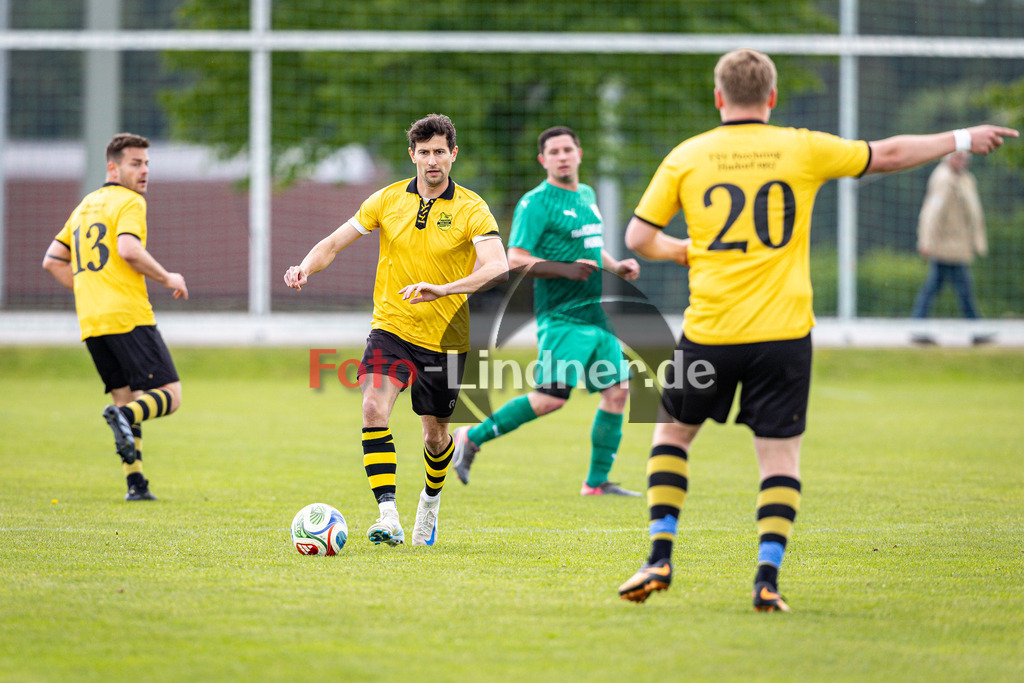 SV Haunshofen gegen TSV Perchting-Hadorf | Fußball Herren A-Klasse Gruppe 5 Zugspitze 2025/26 24. Spieltag, SV Haunshofen gegen TSV Perchting-Hadorf, 20260517,Luca WALDENMEIER (TSV Perchting-Hadorf 21) am Ball,2026-05-17 in 82407 Haunshofen (Rasenplatz 1, Hauptstraße 60), Luca WALDENMEIER (TSV Perchting-Hadorf 21)Copyright: WolfgangxLindner www.foto-lindner.de