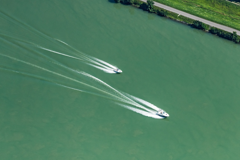 dr__0011873.jpg | STRENGBERG 20.07.2018 Sportboot - in Fahrt auf der Donau in Strengberg in Niederösterreich, Österreich. // Sport boat - rowing boat ride in auf of Donau in Strengberg in Lower Austria, Austria. Foto: Daniel Reiter