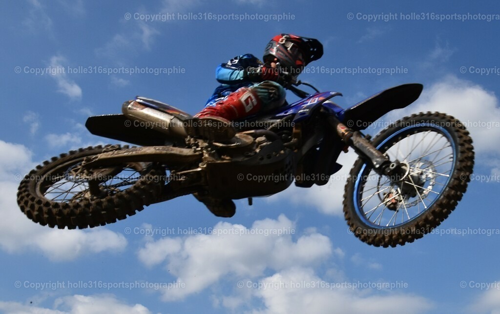 DSC_0379 (2) | Sportfotografie , Motorsport, Motoross, Reitsport, Mointainbike, Enduro,
Landschaft , Outdoor, Eventfotografie, Landschaft, Bilder online bestellen - Realisiert mit Pictrs.com