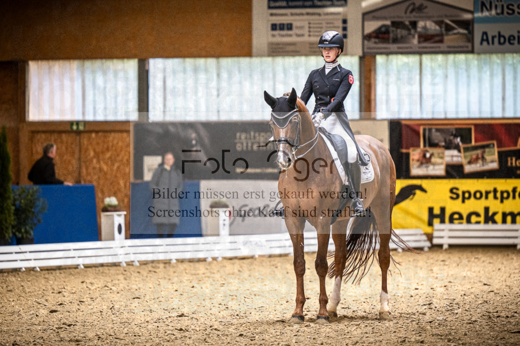 DOS_0606 | Entdecke hochwertige Reitturnierfotos von Foto Oger. Professionell, emotional und authentisch – jetzt Lieblingsmomente im Shop bestellen.Deutschlandweite Turnierfotografie. - Realisiert mit Pictrs.com