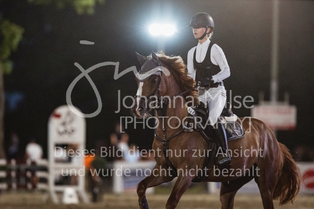 220825_Delbrueck_A1-Mannschaft-414 | Deine schönsten Turniermomente als professionelle Fotos! Entdecke hochwertige Pferdesport-Fotografie im Online-Shop. Jetzt Fotos finden & bestellen!