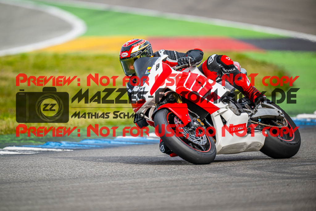 MaZZes_FotoMatrix_230410_4616 | GELB