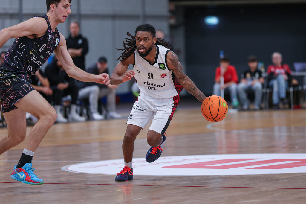 Pro A BAYER GIANTS vs Uni Baskets Münster-9 | Fotos von Basketballspielen aus dem Raum NRW fotografiert von Gero Mueller-Laschet und Daniel Schaefer - Realisiert mit Pictrs.com