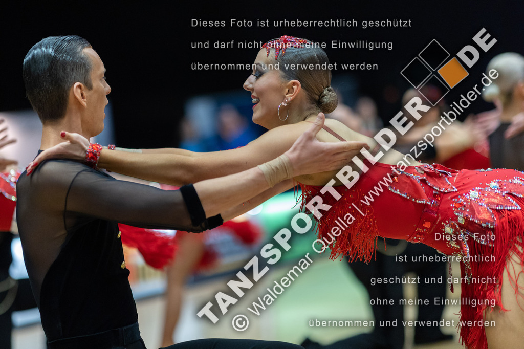 20230115-01024 | Hier finden Sie Tanz Bilder vom Latein und Standard Formationen tanzen. Sportbilder vom Tanzsport. Schöne Fotos und von Weltmeisterschaft, Europameisterschaft, Bundesliga, Regionalliga, Oberliga und Landesliga sowie von GOC Stuttgart, DanceComp, WM Bremen