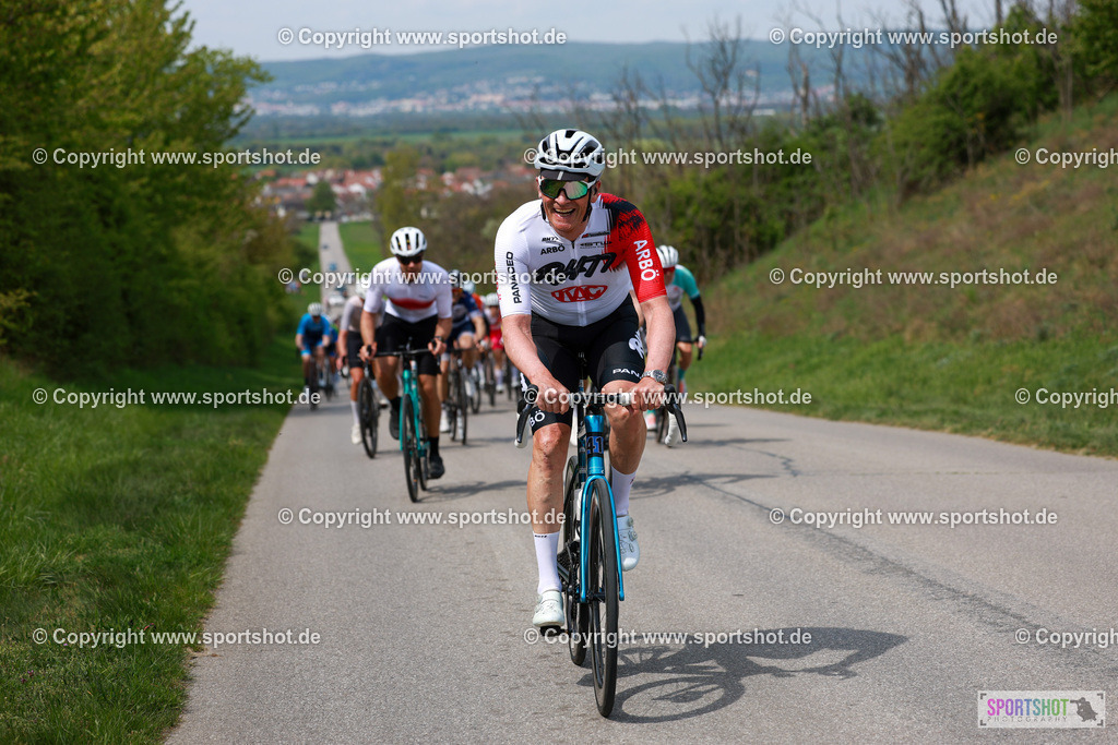 187_AR6_0128 | Neusiedlersee Radmarathon 2026@sportshot_your_pictrs #yourpictures#roadtowm2029 #nrm #neusiedlerseeradmarathon #neusiedlersee #neusiedlerseetourismus #burgenland #mörbisch #nrm26 #burgenlandtourismus #voglundco #poweredbyburgenlandtourismus #radsport #rad #marathon #ucigranfondo #visitburgenland #ucigranfondoworldseries