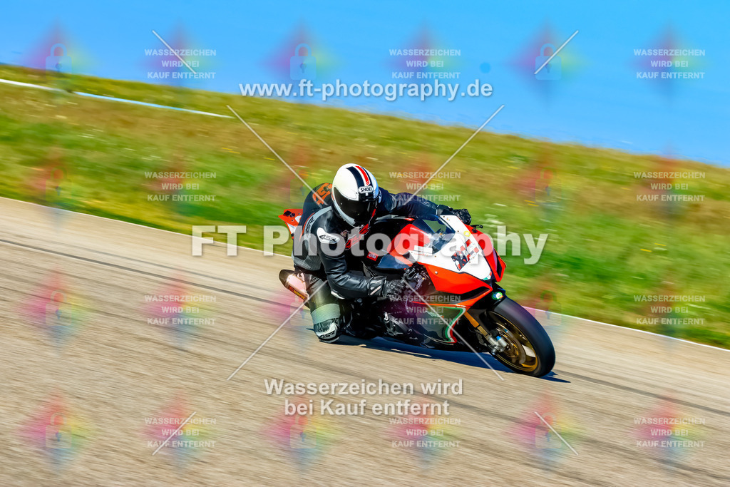 014-2213 | Hier findet Ihr Bilder von Touristenfahrten auf der Nürburgring Nordschleife oder von anderen Veranstaltungen die ich besucht habe. Viel Spass beim Durch Schauen 