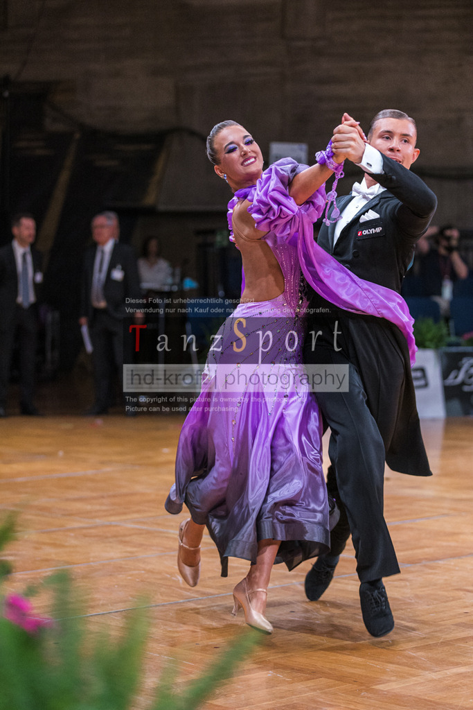 20250819_WDSF-Open-RS-Std_0751 | Tanzsportbilder, Standardtanz, Lateintanz, WDSF, DTV, LTVB, dancecomp, goc, hessen tanzt, blaues band der spree, walzer, tango, wiener walzer, slowfox, quickstepp, samba, rumba, cha-cha-cha, paso doble. jive, hd-kroft photography, turniertanzsport